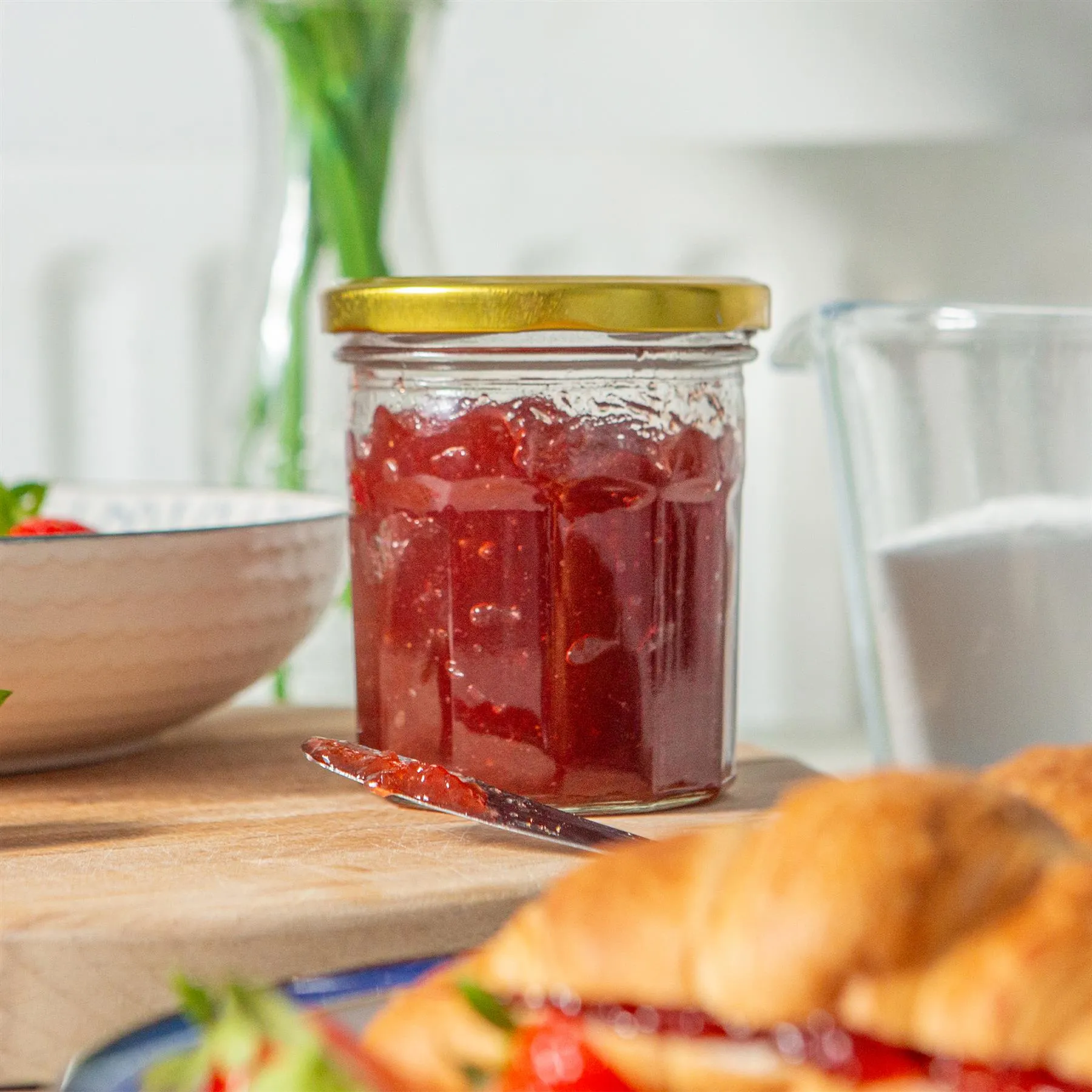 250ml Glass Jam Jars with Lids - Pack of 6 - By Argon Tableware