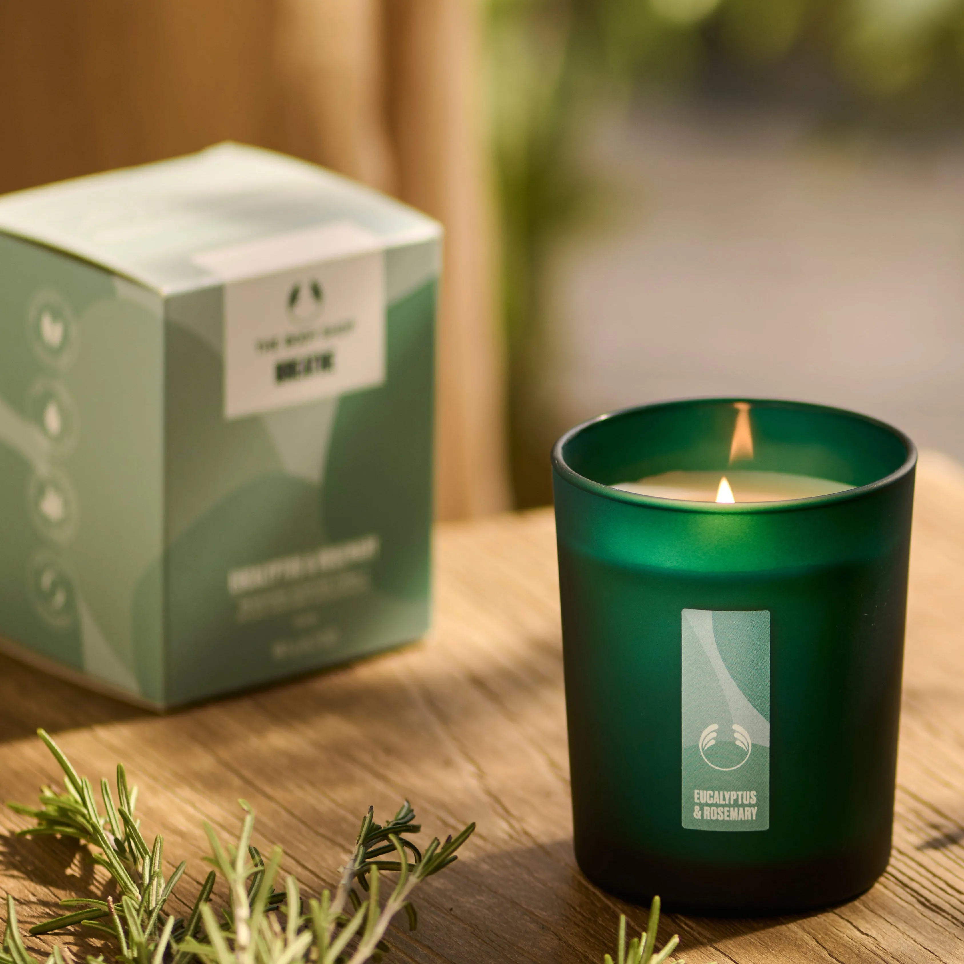 Breathe Eucalyptus & Rosemary Renewing Scented Candle