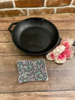 Christmas Candy Canes Reusable Kitchen Sponges- Perfect for cleaning dishes, counters and Cast Iron Pots. Mesh side for extra cleaning power.