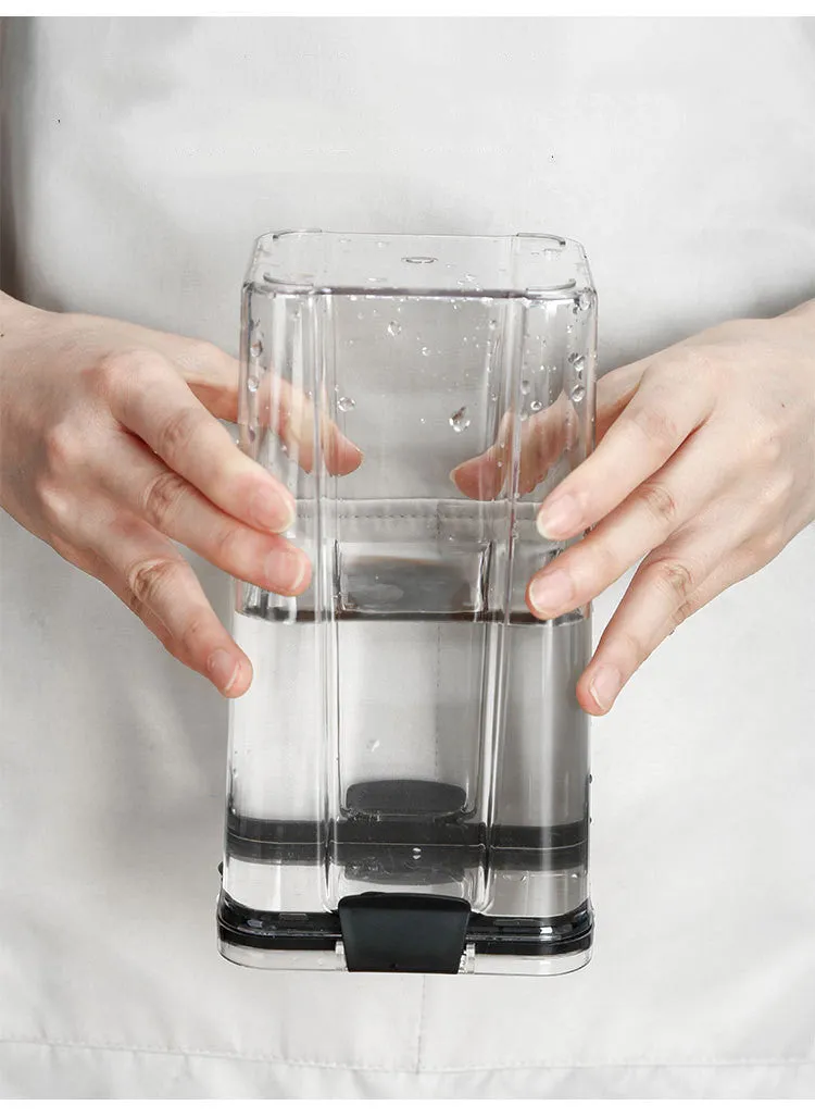 Sure, here is an optimized title for your product:

Square Airtight Food Storage Containers - Premium Kitchen Organizer Canisters for Food Preservation